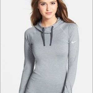 Nike sweater dry fit pullover